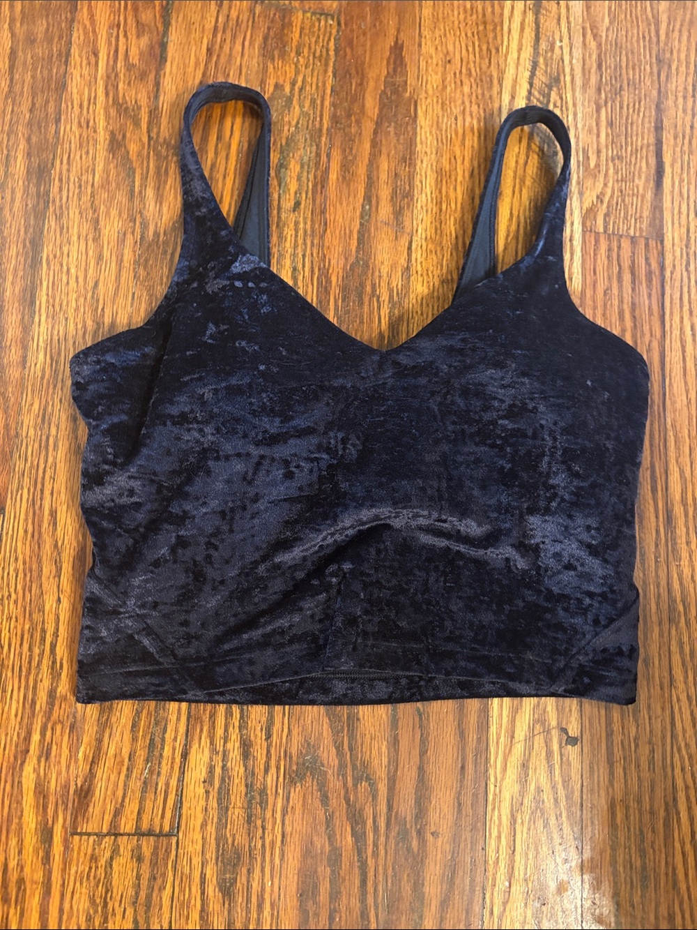 🎉Like New! Lululemon athletica Black Velvet Crop Tank with Pads!